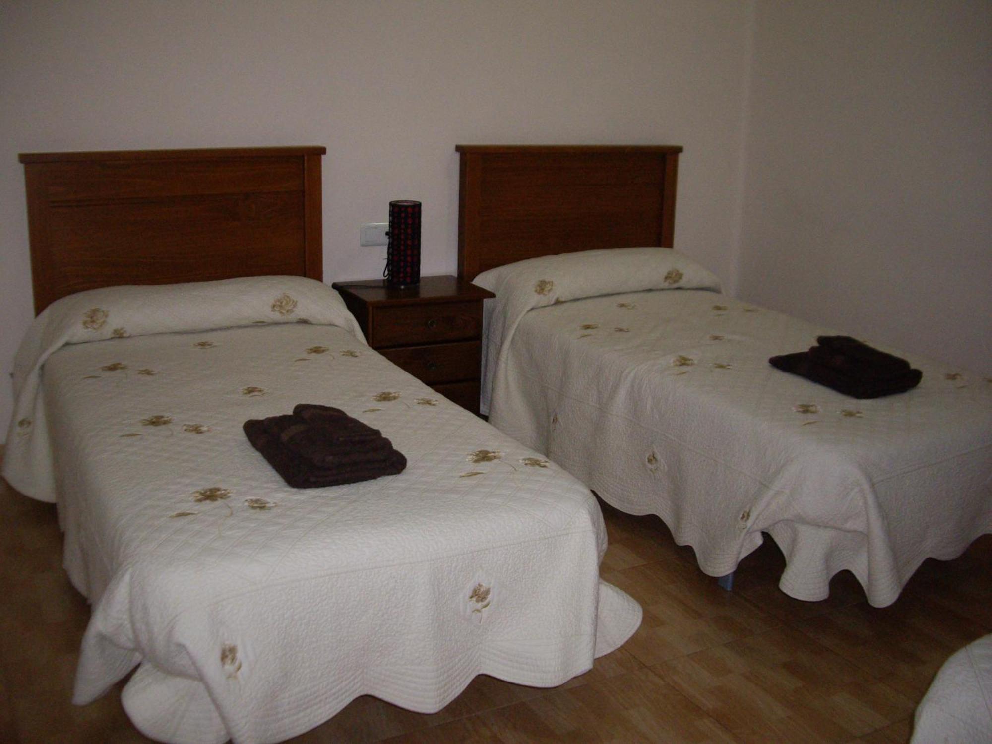 Hostal Abastos Валенсия Экстерьер фото