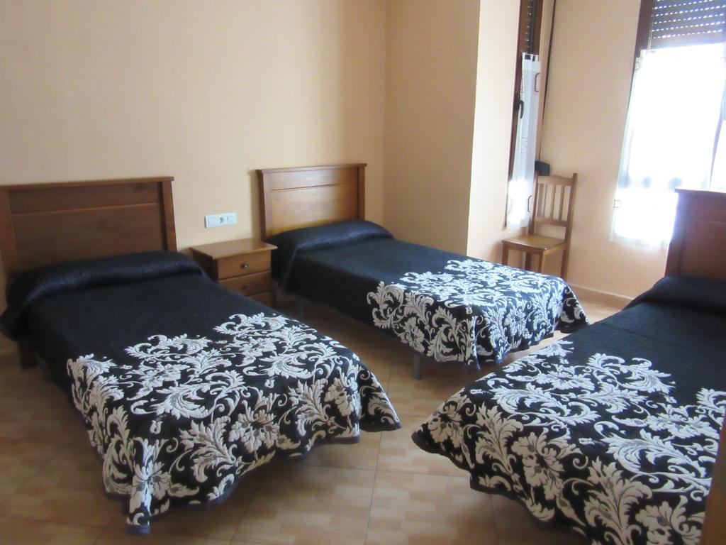 Hostal Abastos Валенсия Экстерьер фото