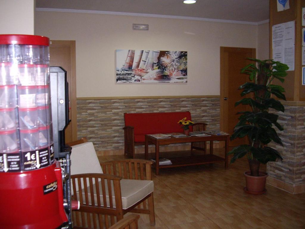 Hostal Abastos Валенсия Экстерьер фото