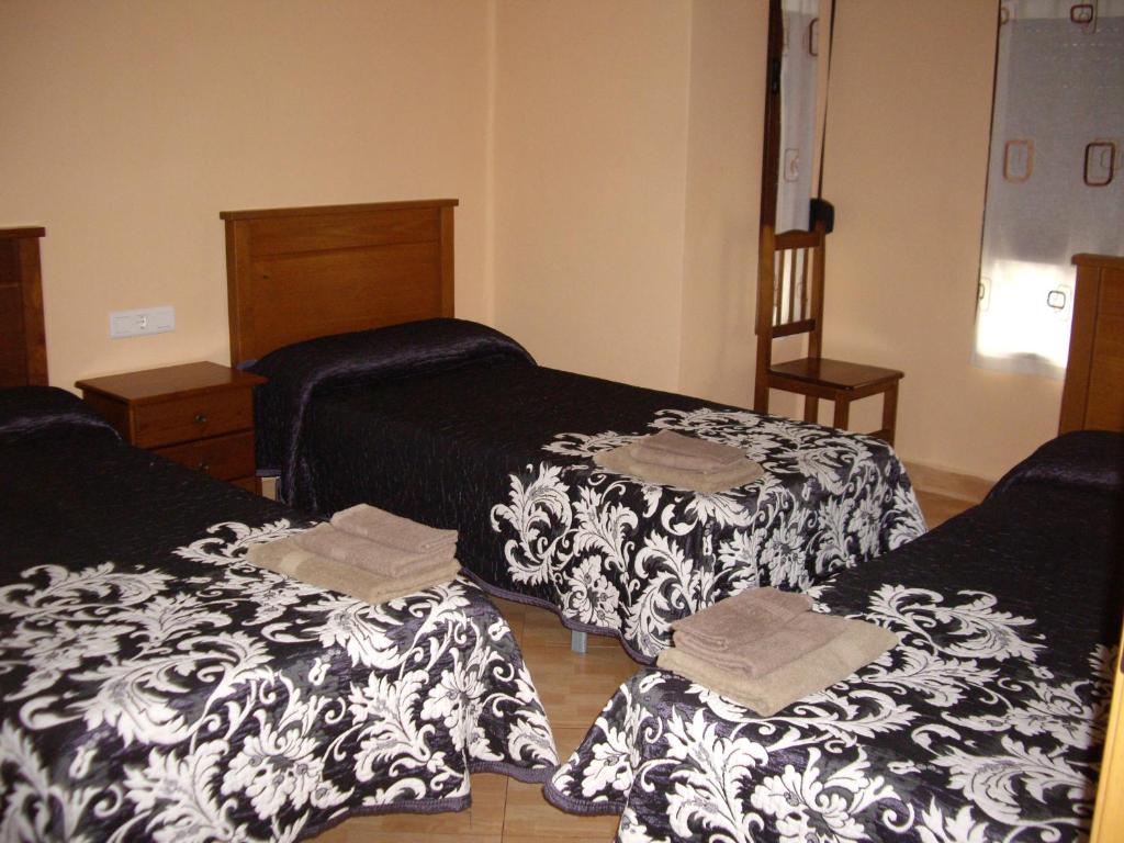 Hostal Abastos Валенсия Номер фото